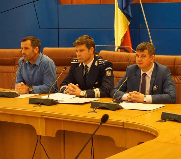 Ultramaratonistul Tibi Ușeriu, ambasadorul unui proiect lansat de Inspectoratul Județean de Poliție Bistrița-Năsăud (FOTO/VIDEO)