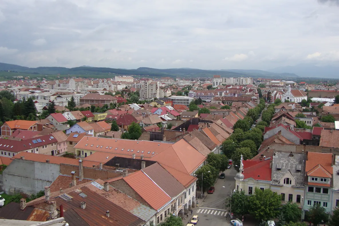 11 unități de învățământ vor să scăpe Bistrița de poluarea cu plastic!