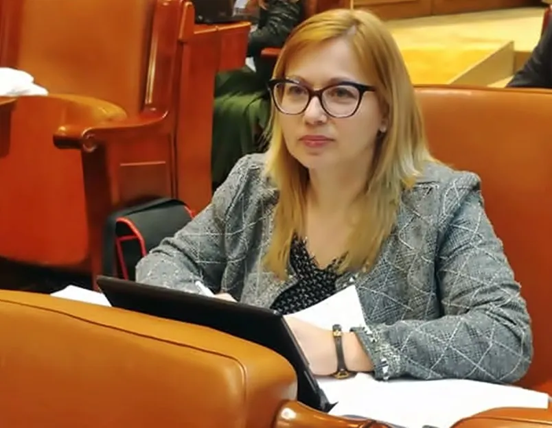 Cristina Iurișniți îi cere explicații ministrului Carmen Dan: O tânără a fost ucisă în Maramureș, în ciuda ordinului de protecție existent! MAI nu a  a alocat un buget pentru achiziționarea de sisteme electronice de supraveghere a agresorilor