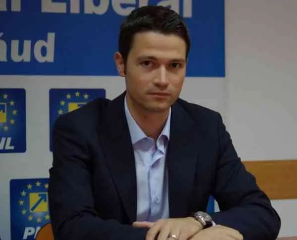 Robert Sighiartău: Anul 2019 vine cu vești proaste pentru România! A avut grijă acest Guvern iresponsabil, incompetent, condus de Liviu Dragnea