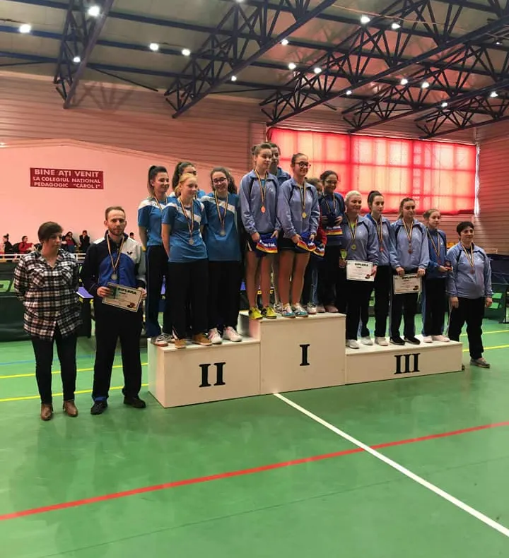 Echipele CSM Bistriţa, vicecampioane naționale pe echipe la tenis de masă juniori I