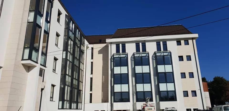 Clădirea Palatului de Justiție din Bistrița, extinsă și reabilitată termic. Investiția a depășit 10 milioane de lei (FOTO)