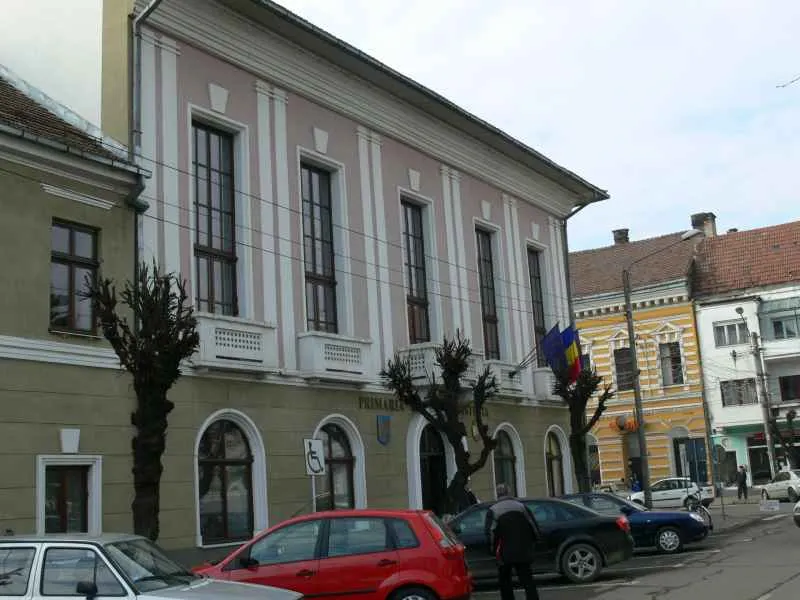 Primăria Bistrița intenționează să ia un împrumut de 49 de milioane de lei pentru cofinanțarea unor proiecte derulate cu fonduri europene