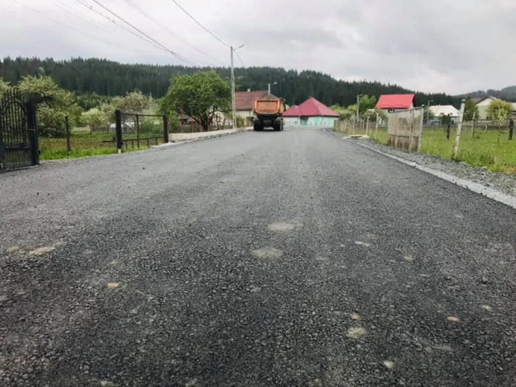 Consiliul Județean Bistrița-Năsăud a reziliat contractul cu una dintre firmele care executau lucrări pe DJ 172D - Poarta Transilvaniei