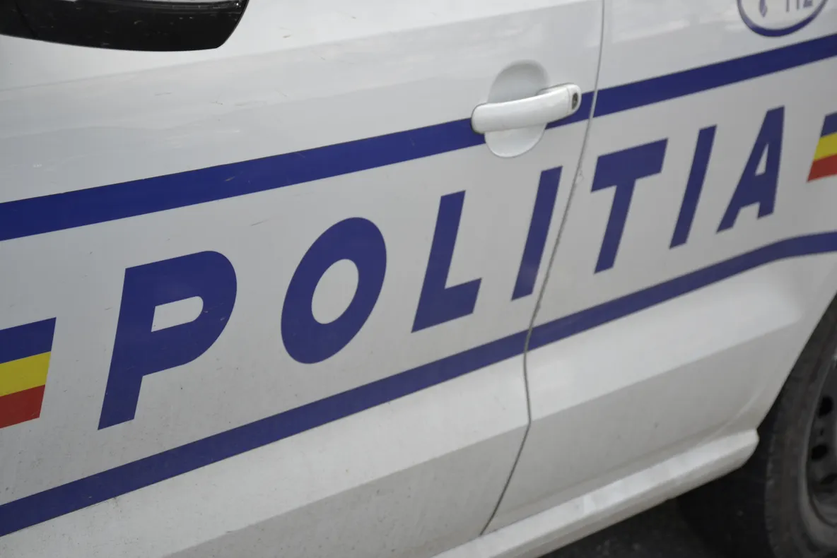 O tânără aflată sub influența alcoolului a provocat un accident rutier în municipiul Bistrița