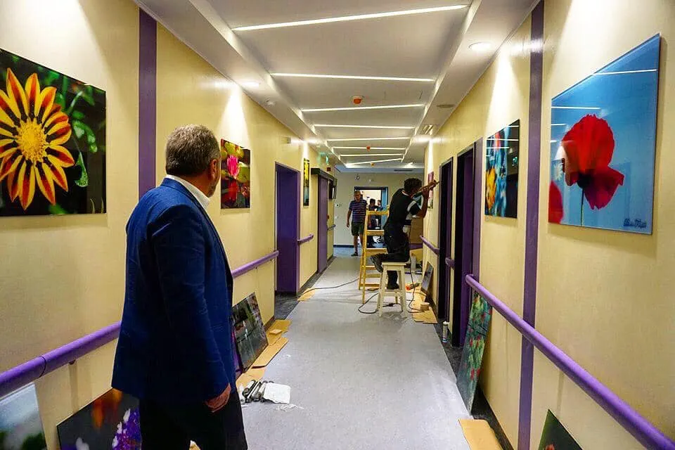 Adevărate galerii de artă în Secția de Anestezie și Terapie Intensivă a Spitalului Județean de Urgență Bistrița (FOTO)