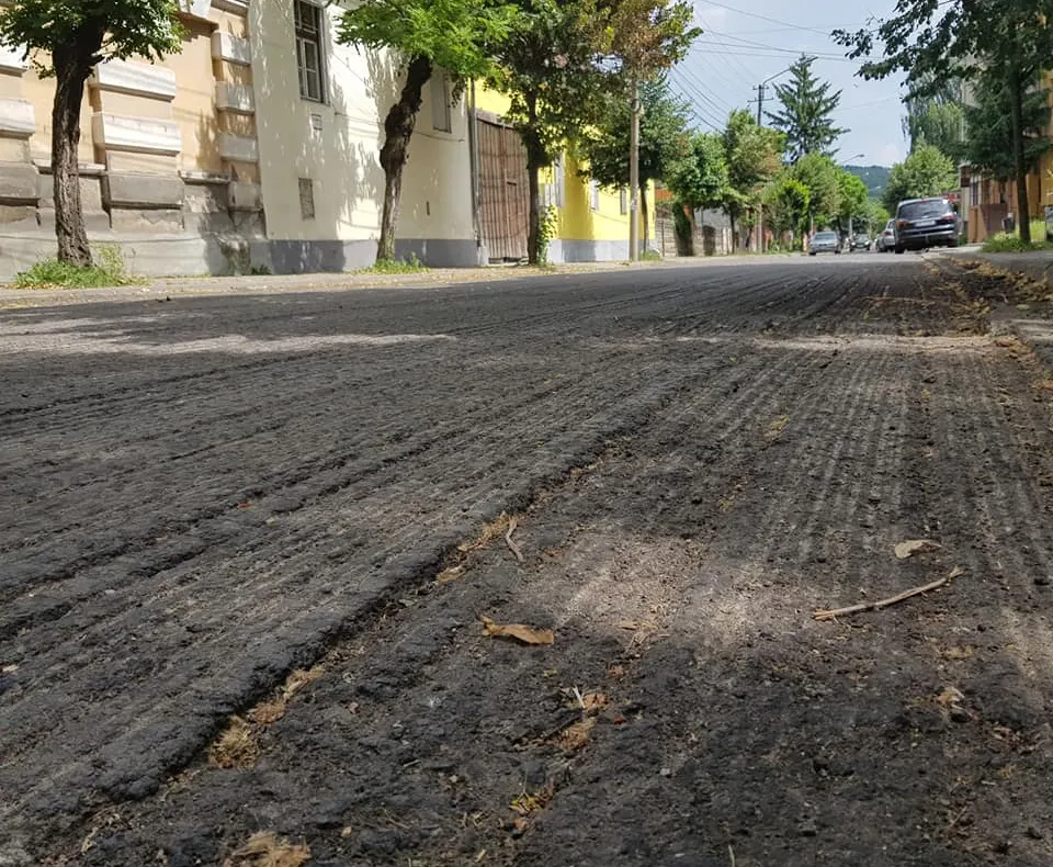 Luni și marți se închide circulația pe două străzi din Bistrița
