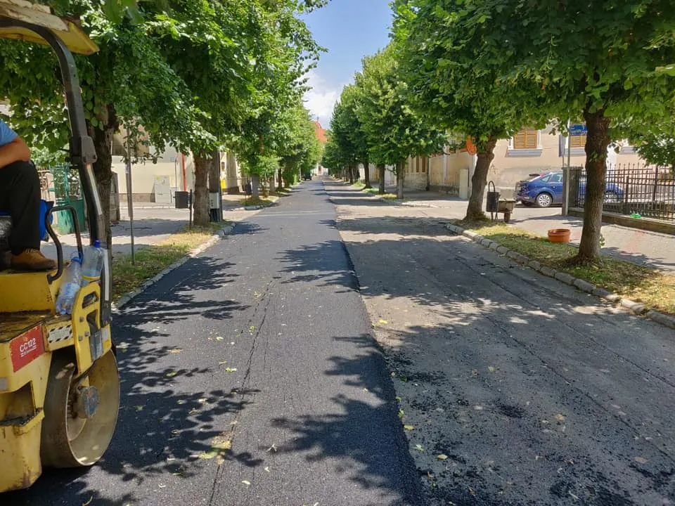Lucrări în toi pe mai multe străzi din municipiul Bistrița