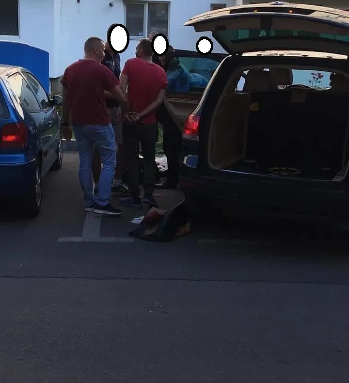 Percheziții la Bistrița, într-un dosar intrumentat de DIICOT. S-a reușit capturarea cantității de 3 kg de cannabis   (FOTO)