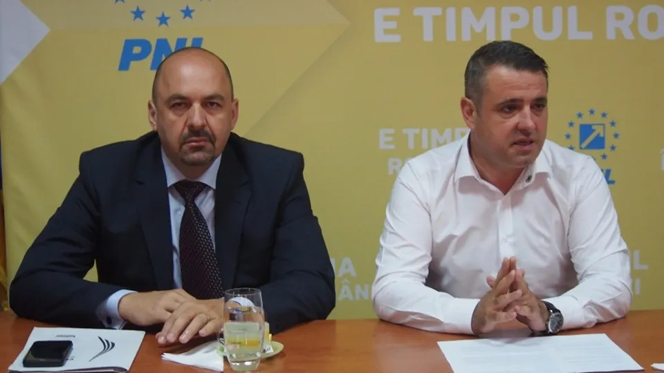 Ioan Turc, despre lucrările de asfaltare din bordură-n bordură a străzilor: ”Opriți mutilarea orașului!”