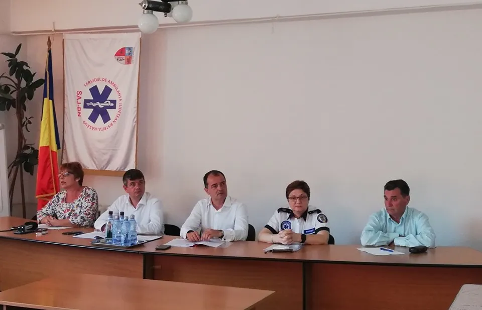 Serviciul Județean de Ambulanță Bistrița-Năsăud nu mai asigură transportul pacienților la dializă. Cine face acest lucru?