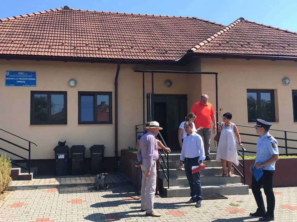 Zeci de școli din Bistrița-Năsăud nu mai au elevi și sunt în "conservare"! Ce spune prefectul Ovidiu Frenț