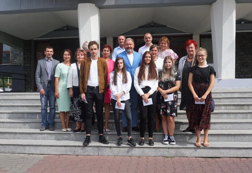 Exemple de urmat! Cinci elevi de 10 din Bistrița-Năsăud, premiați în prima zi a anului școlar