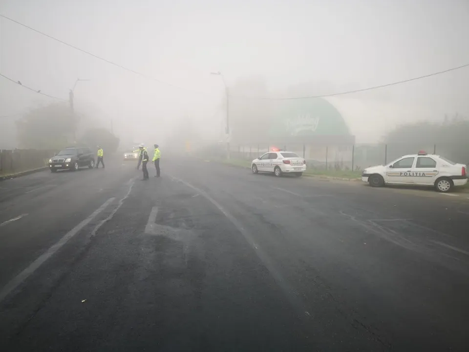 Circulație în condiții de ceață în câteva localități din Bistrița-Năsăud