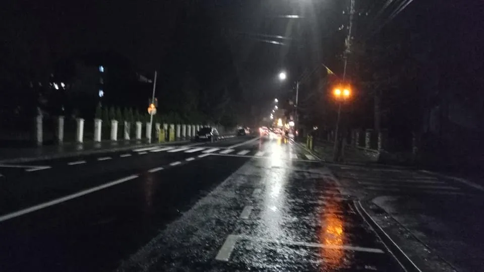 Femeie din Năsăud, lovită de mașină pe o trecere de pietoni! Victima a ajuns la spital