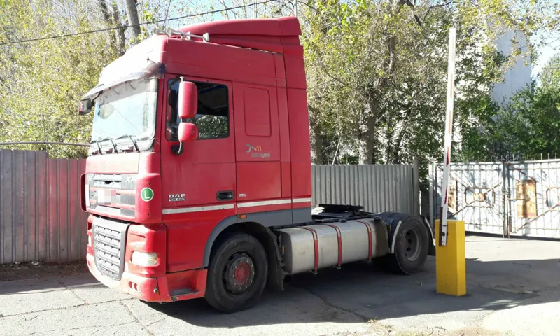 Autotractor furat din Austria, găsit într-o comună din Bistrița-Năsăud