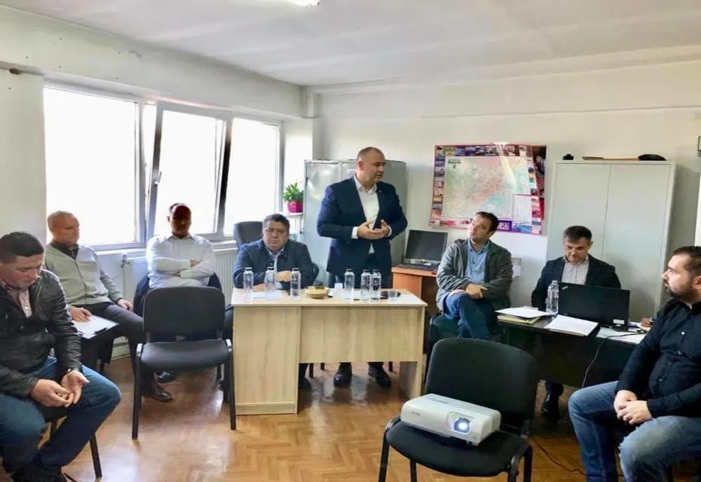 Viceprimarul Cristian Niculae: ”Transportul în comun reprezintă una din soluțiile eficiente la traficul auto tot mai aglomerat din Bistrița!”