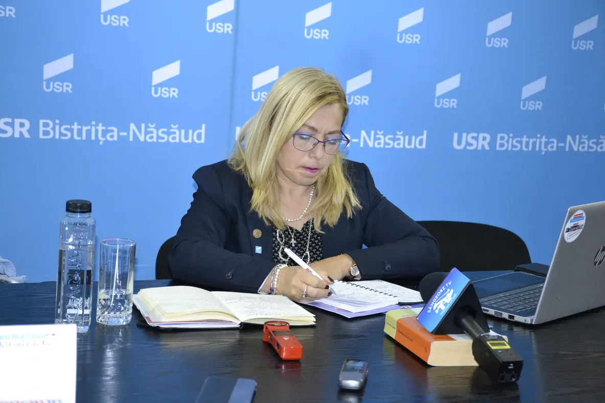 Cristina Iurișniți (USR): ”Ministrul propus pentru Educație, Monica Anisie, și-a luat angajamentul că va extinde programul pilot ”O masă în școli” la nivelul întregii țări. Dacă va trece Guvernul Orban, voi sta cu ochii pe ea!”