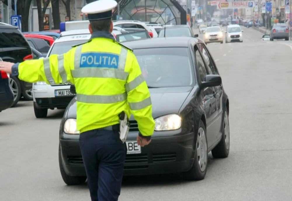 Într-o singură zi, 15 șoferi au devenit pietoni în Bistrița-Năsăud, iar alți doi s-au ales cu dosare penale! Unul s-a crezut la raliu