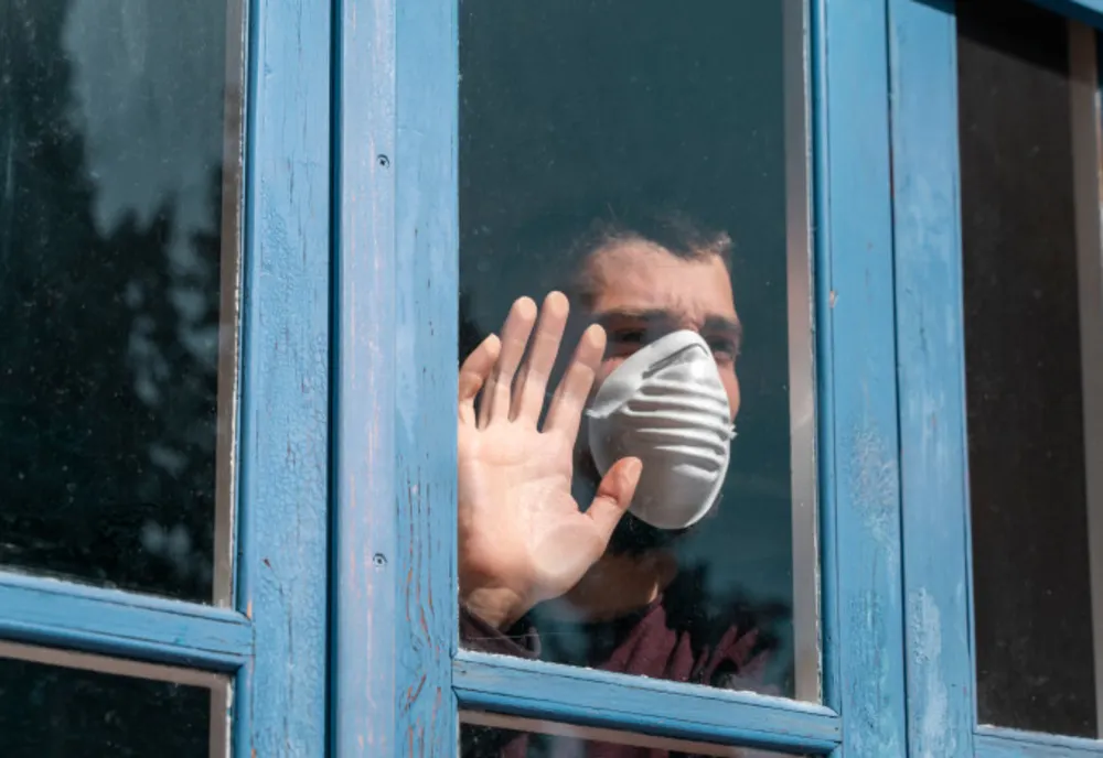 Peste 2.000 de bistrițeni, în izolare la domiciliu sau în carantină! Ce amenzi au fost aplicate