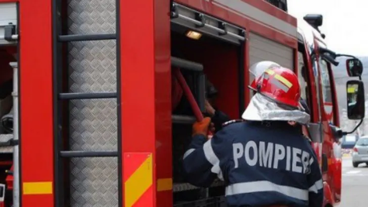 Pompier militar, găsit mort într-o unitate din Mizil. Bărbatul avea o plagă prin împușcare
