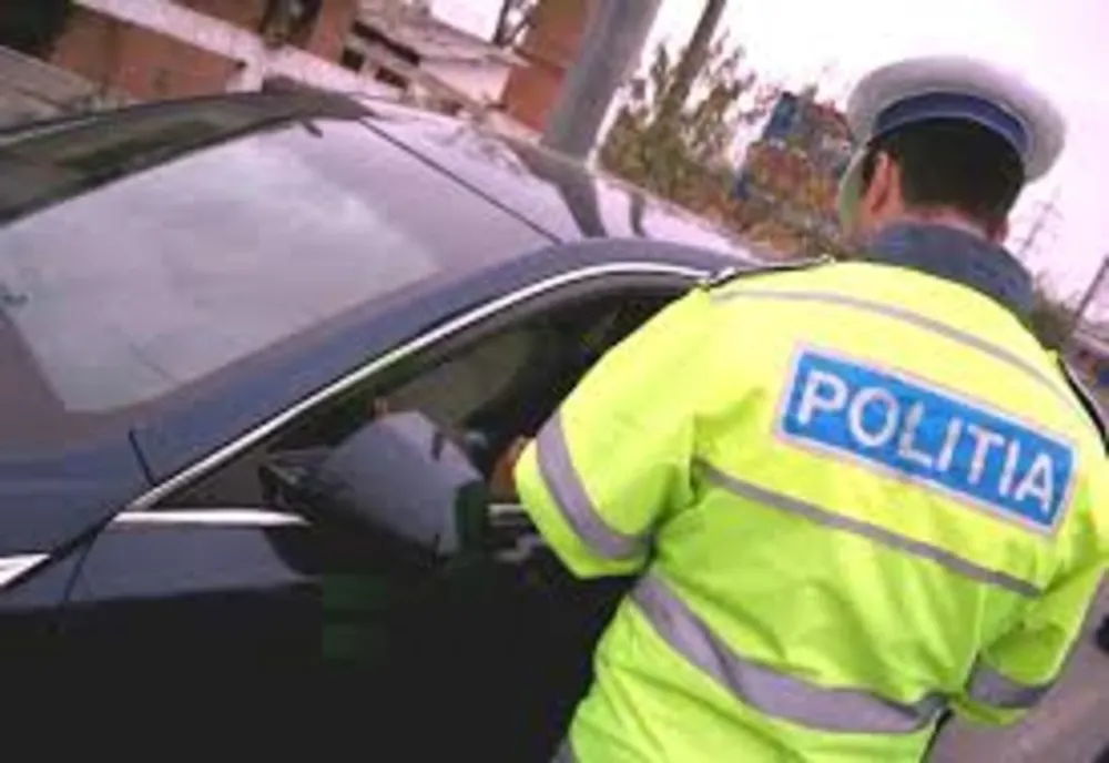 Șoferi cu alcool "la bord" sau fără permis, cu dosare penale