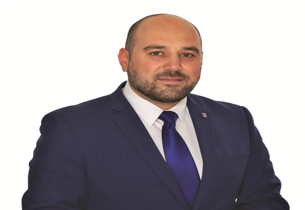 Ionuț Simionca: Am votat pentru viitorul oraşului nostru! Îi îndemn pe toţi bistriţenii să iasă la vot şi să oprească blocajul în care ne aflăm de 30 de ani