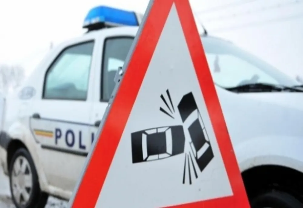 Accident în Bistrița! O femeie a fost transportată la spital