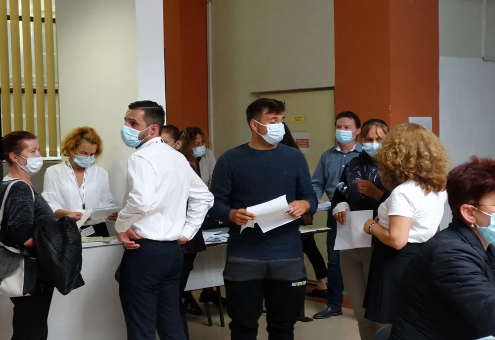 Minibursa Locurilor de Muncă Bistrița: circa 500 de locuri de muncă vacante, 250 de persoane în căutarea unui job