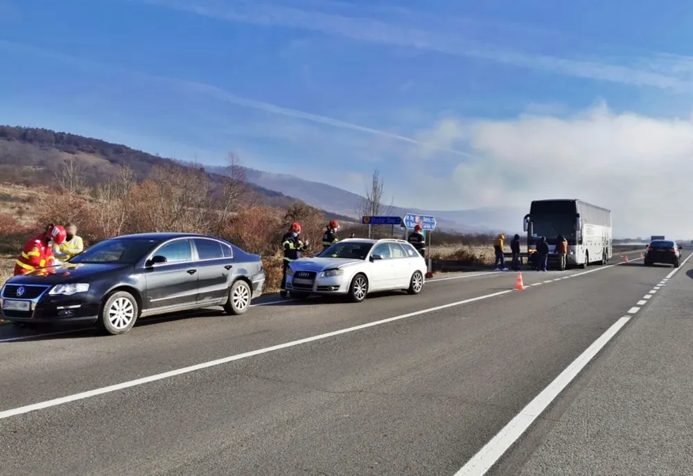 Accident pe DN 17, în apropiere de Viile Cristurului! Un bistrițean a ajuns la spital
