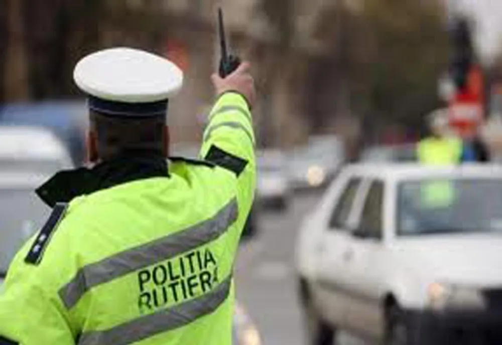 Bistrițean beat criță, la volan! Și-a parcat mașina pe prima bandă a unui bulevard