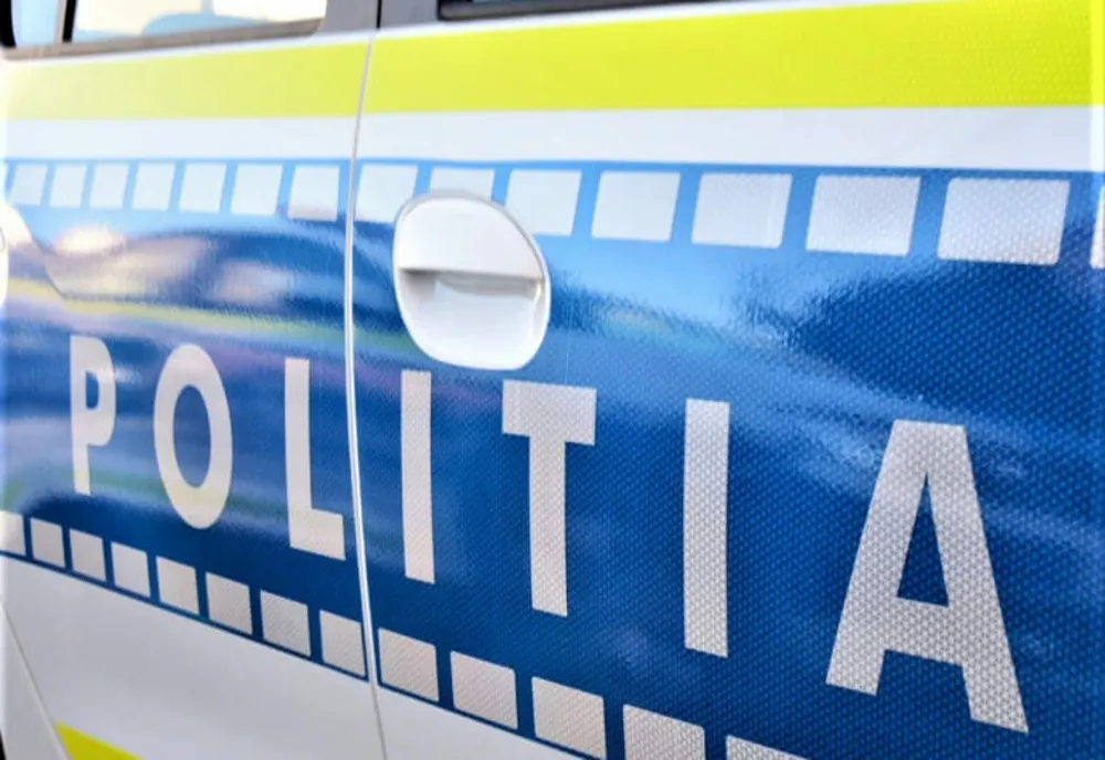 Riscă să ajungă după gratii! A plecat la plimbare, deși se afla în arest la domiciliu