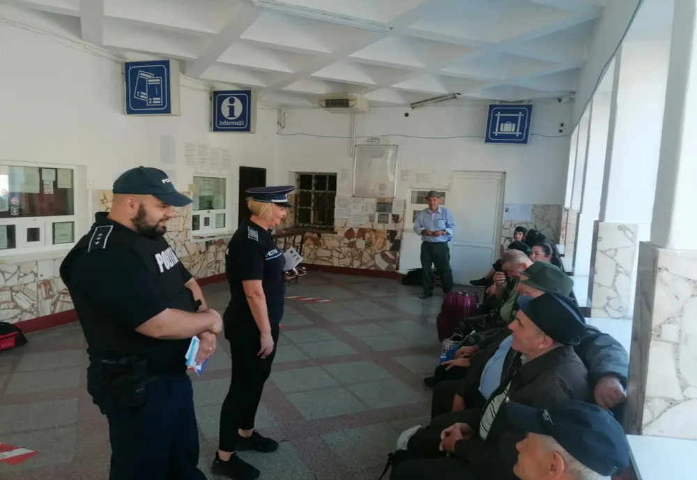 Năsăud: Acțiune comună a polițiștilor și jandarmilor în proximitatea stației CFR și zone aglomerate din oraș