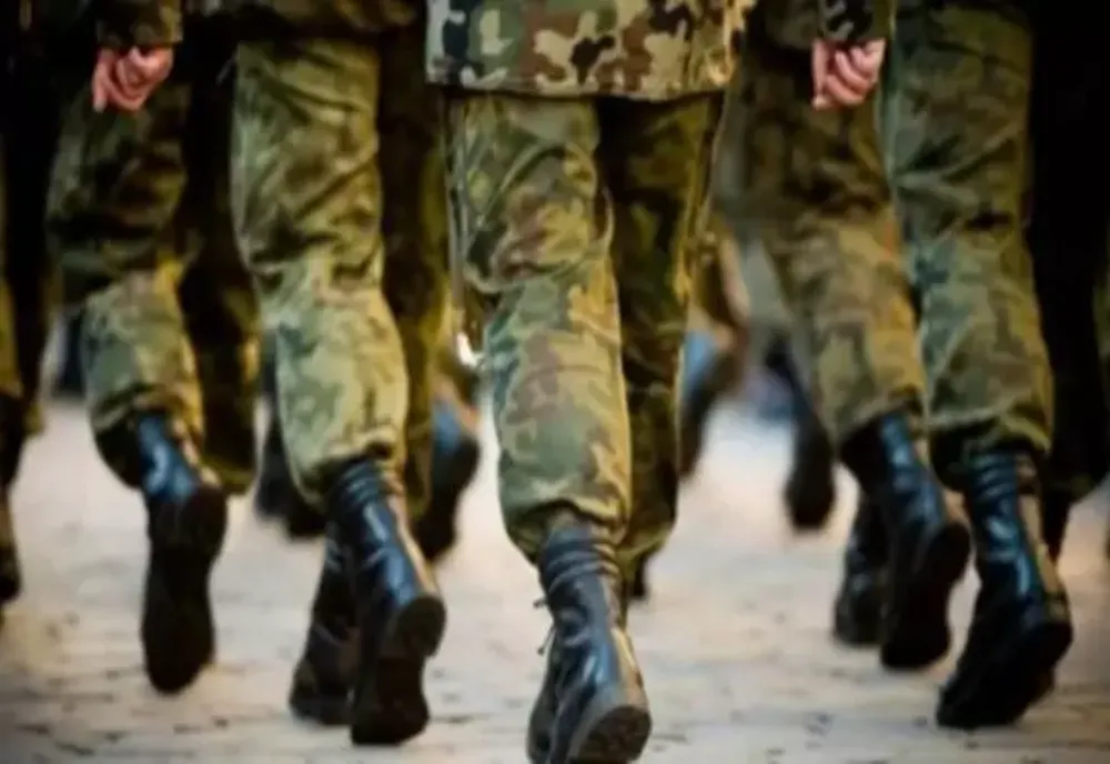 Veşti bune pentru toți tinerii care doresc să opteze pentru învăţământul militar postliceal! Vezi cum se realizează admiterea