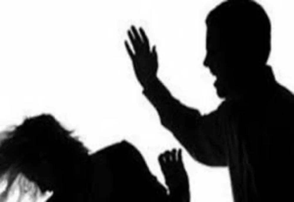 Ordine de protecție, emise pe numele a doi bărbați violenți