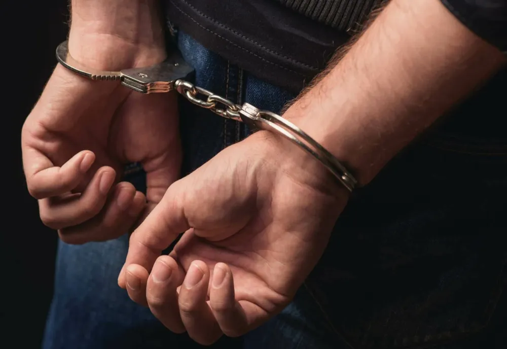 Bistrițean  arestat preventiv, după ce și-a tâlhărit fosta concubină