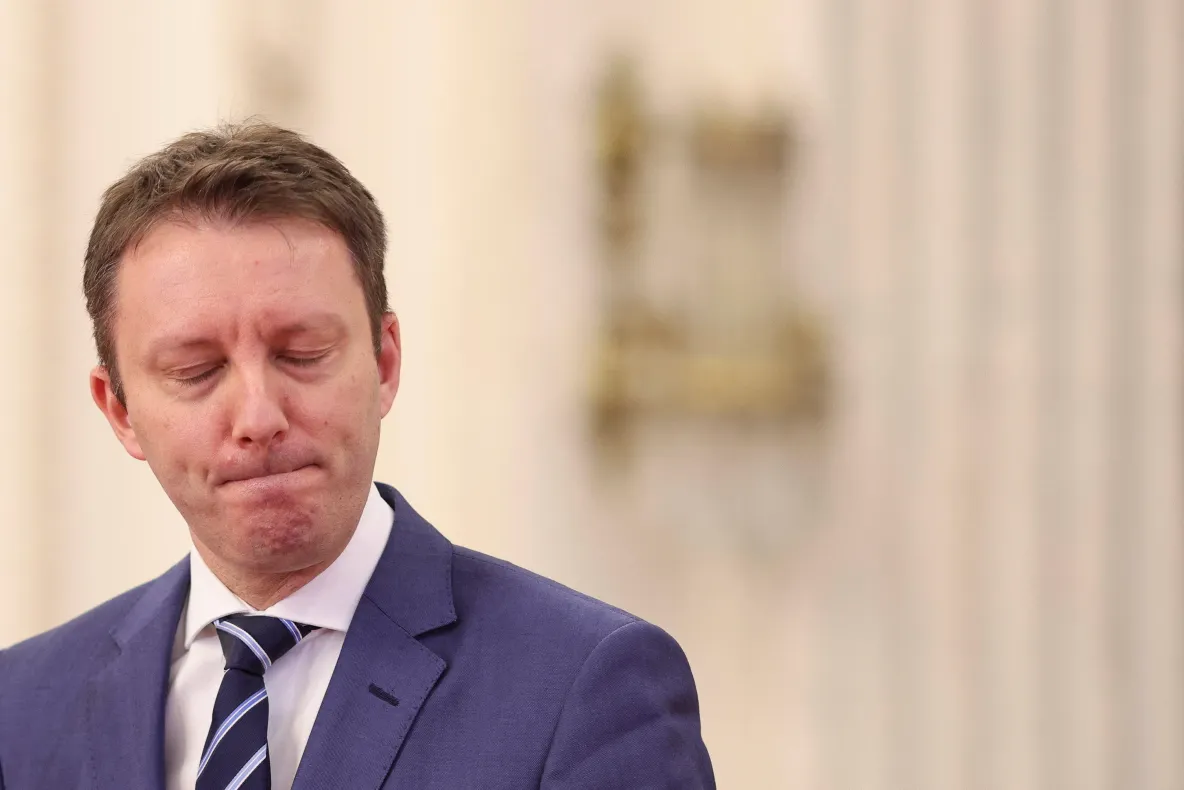 Guvernul Mureșan riscă să pice la vot. Surse: 239 de parlamentari ar fi decis să respingă Cabinetul PNL-USR-UDMR