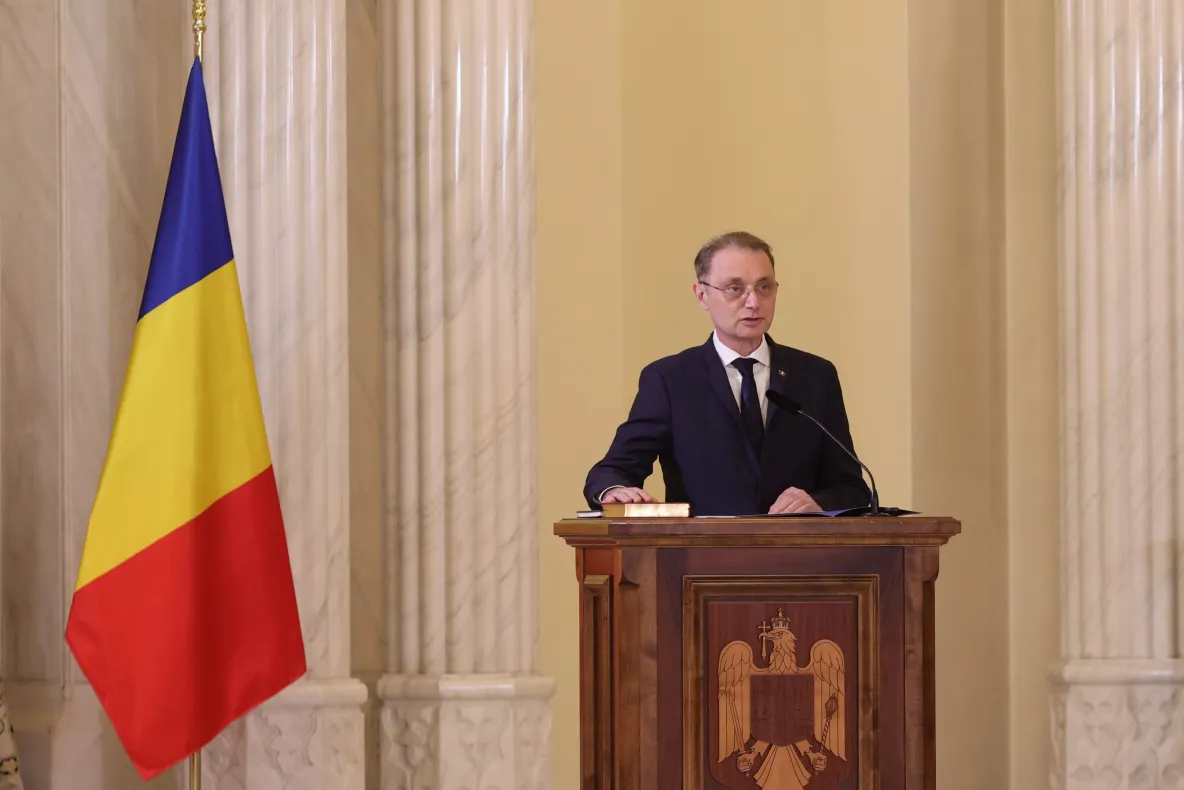 Presa lui Putin îl portretizează pe Luca Niculescu prin profilul pro-occidental și legăturile cu Franța