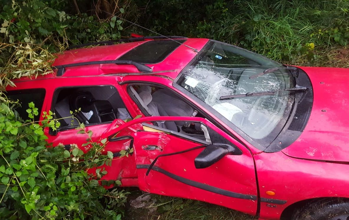 Grav accident rutier în localitatea Dumbrava. Cinci persoane implicate, dintre care una în stop cardio-respirator (FOTO)