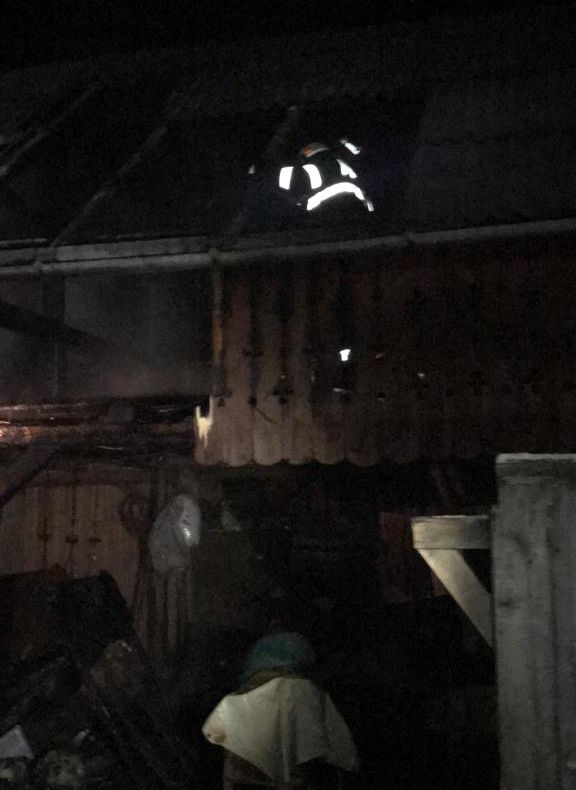 Noapte de foc pentru pompierii bistrițeni (FOTO/VIDEO)