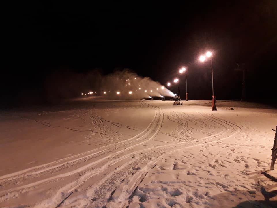 Pârtia de schi Cocoș, deschisă pentru a treia oară consecutiv în această lună