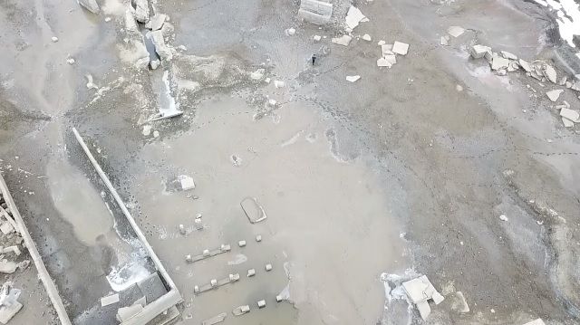 Imagini inedite: Lacul Colibița din Bistrița-Năsăud, golit parțial, a scos la suprafață adevărate ruine (FOTO/VIDEO)