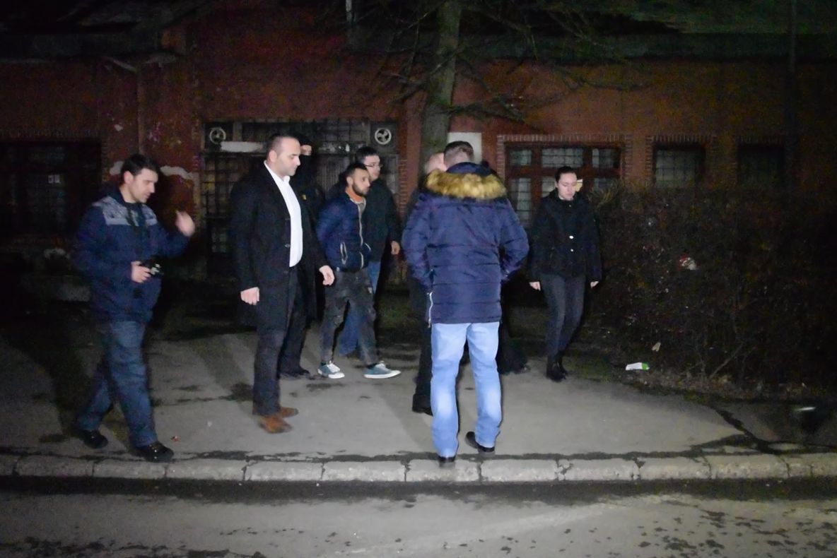 Unul dintre autorii crimei de pe Împăratul Traian din Bistrița, trimis în judecată! Celălalt s-a pedepsit singur