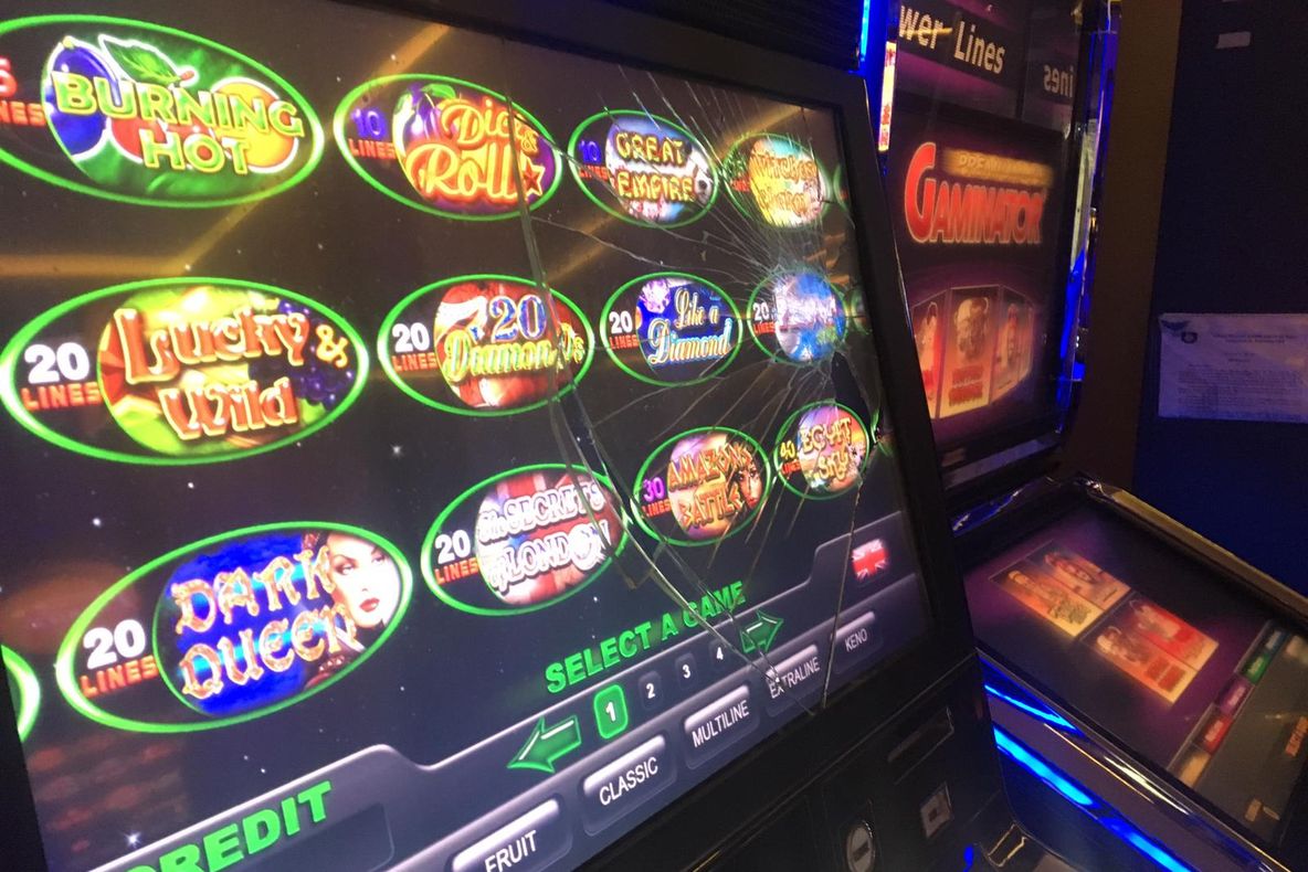 Au "jucat la noroc" și au dat în bară! Doi bistrițeni, anchetați pentru delapidare