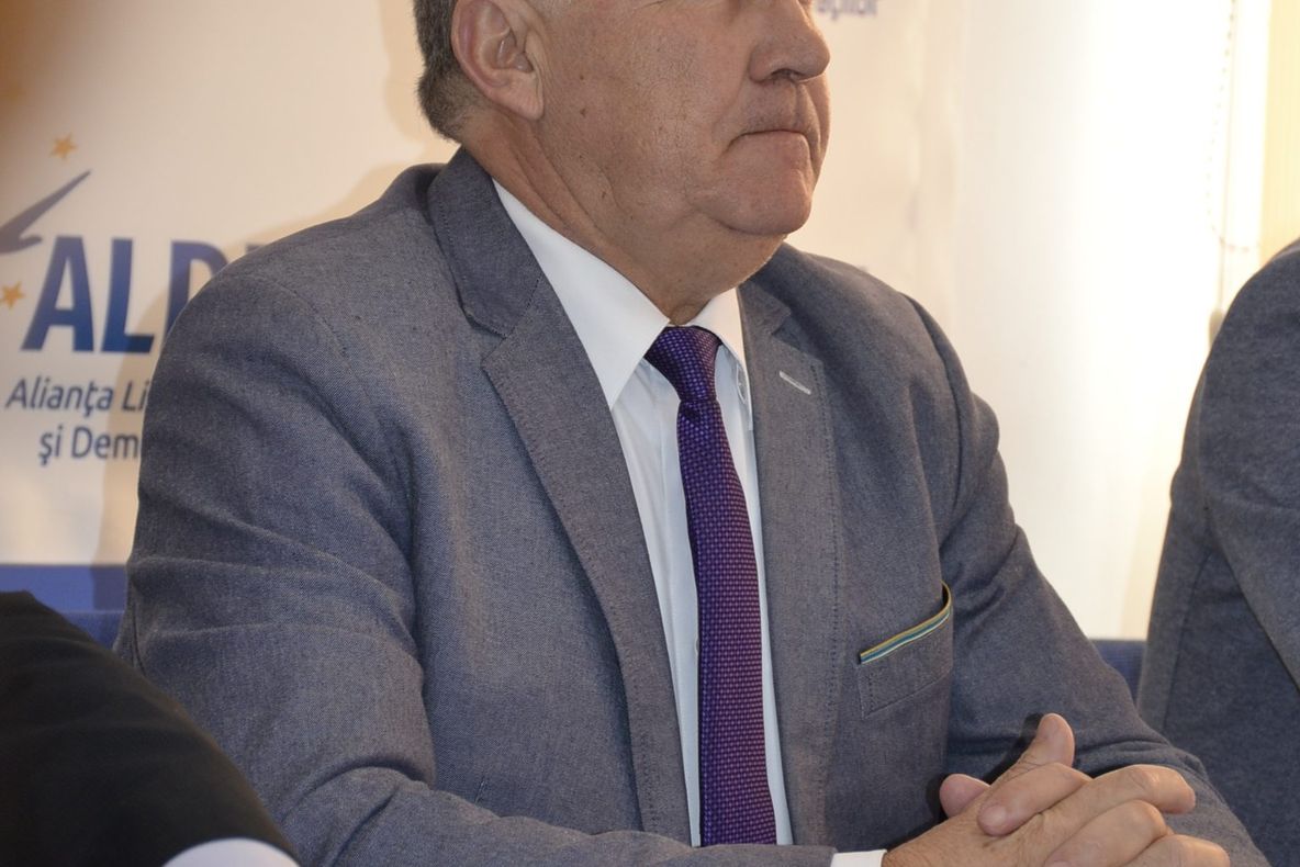 În Bistrița-Năsăud, locuiorii de la case vor primi pubele cu cip