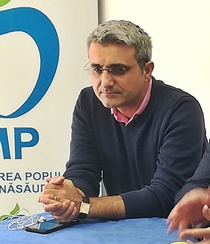 Robert Turcescu: Imperativul momentului, să scăpăm de gașca de analfabeți și golani de la conducerea României! Cei mai buni dintre români iau calea bejeniei