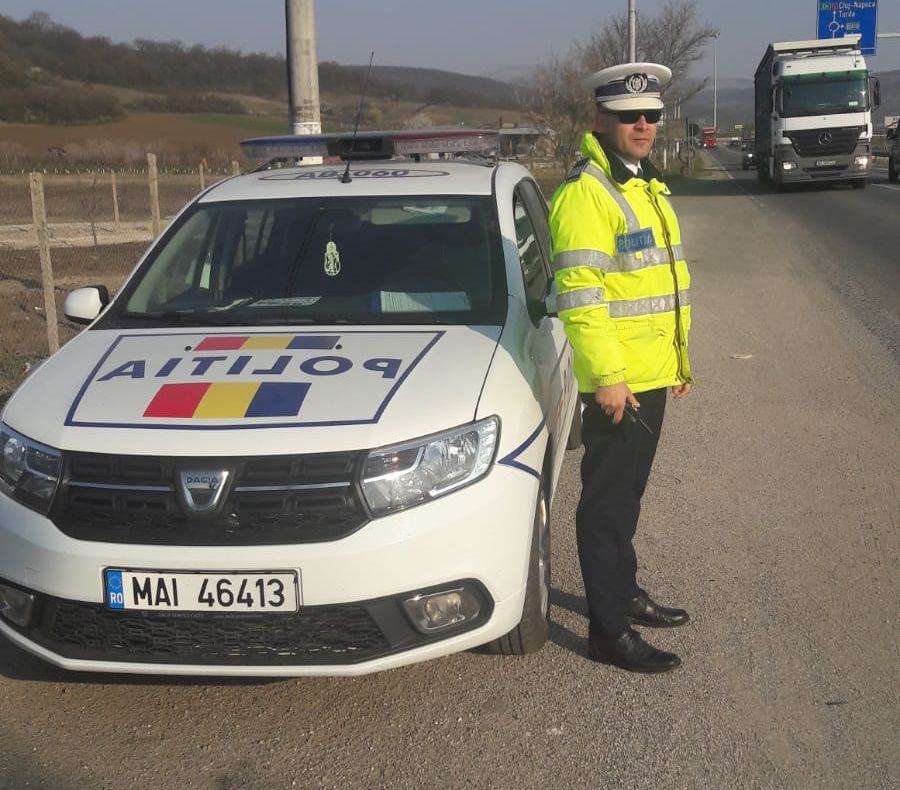 10 arme și peste o sută de cartușe deținute ilegal, ridicate de polițiștii bistrițeni (FOTO)