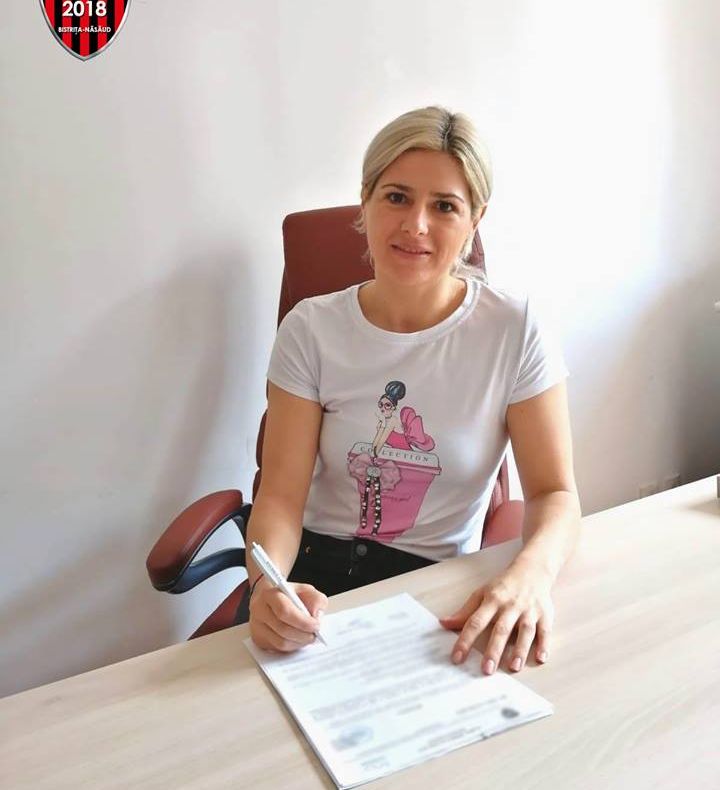 Handbalista Nicoleta Dincă rămâne la Bistrița