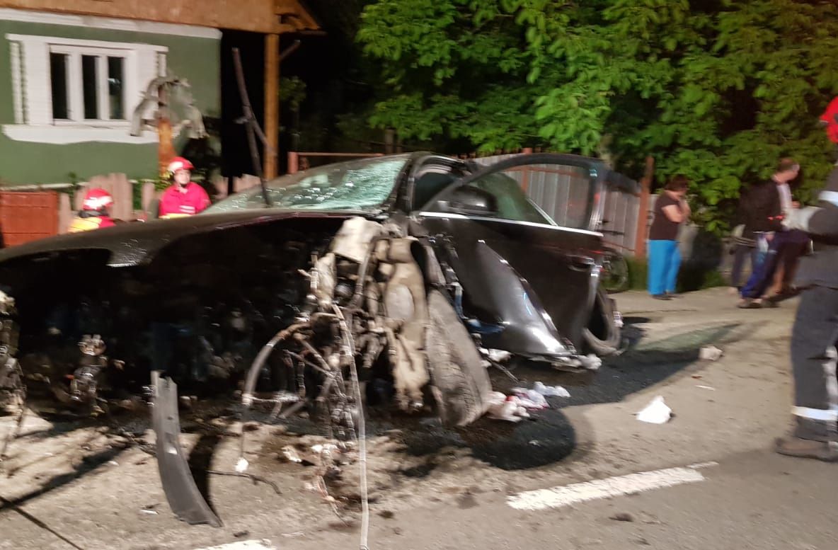 Doi tineri au ajuns la spital în urma unui accident rutier produs în Bistrița-Năsăud