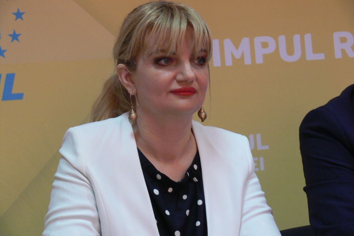 PNL a depus un proiect de lege care oferă posibilitatea ca angajații să poată munci şi sâmbăta